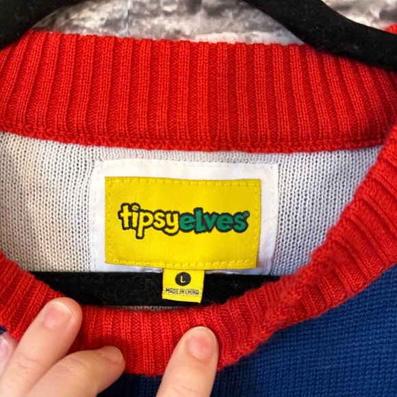 Tipsy Elves Men's Funny Holiday Sweater Trump "Fake Trees" Size L - Picture 3 of 7